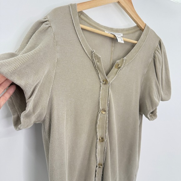 American Rag Womens Beige Waffle Knit Short Sleeve Button Up Top XL - Picture 5 of 9